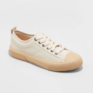 NWT Universal Thread Women’s Grace Sneakers
